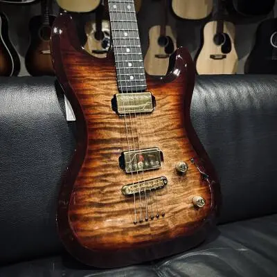 GODIN ARTISAN ST-II WHISKEYBURST 2